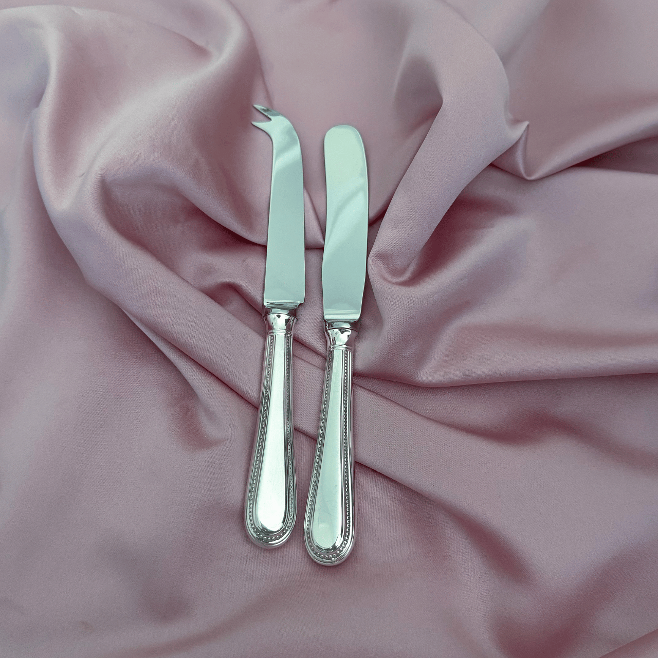 Set of 2 Personalised Cheese and Butter Knives - Beaded Handles