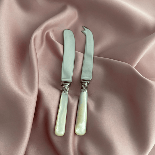 Set of 2 Personalised Cheese and Butter Knives - Mother of Pearl